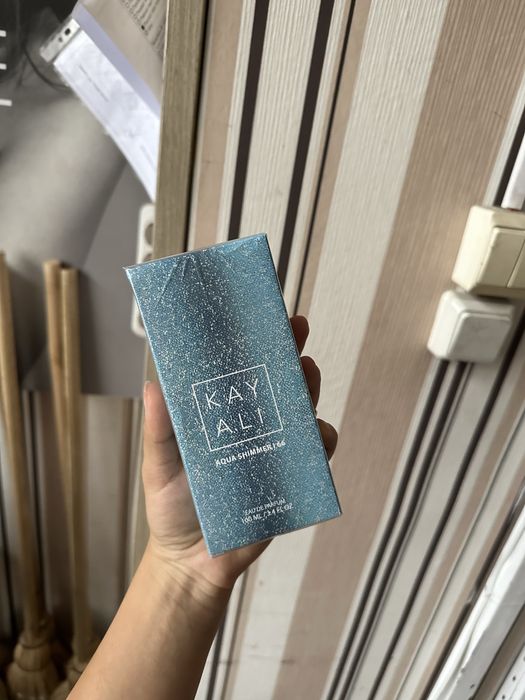 Kayali aqua shimmer |66
