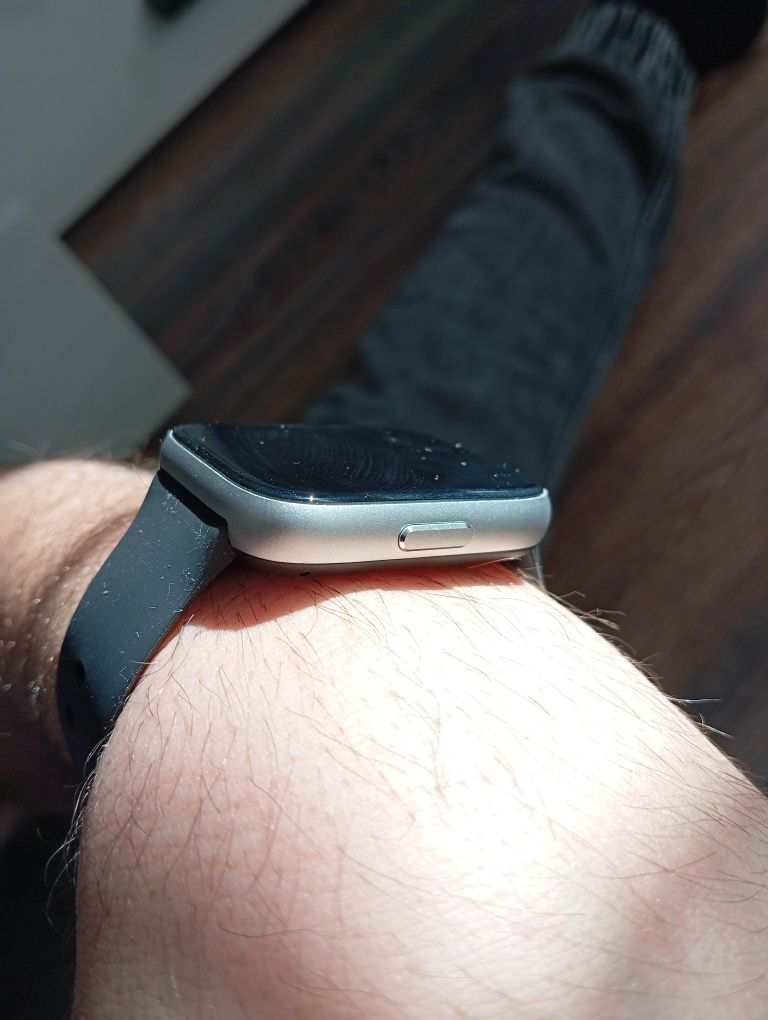 Smartwatch AMOLED nou
