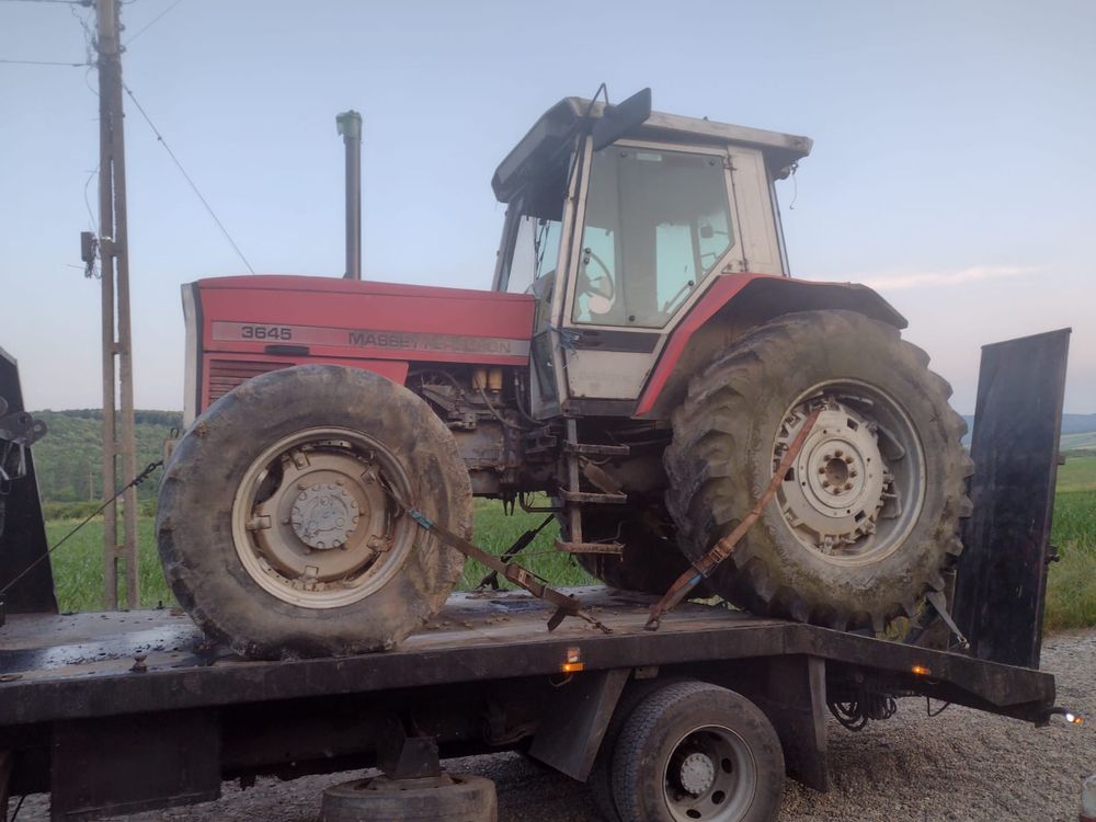 Dezmembrez Tractor Massey Ferguson 3645