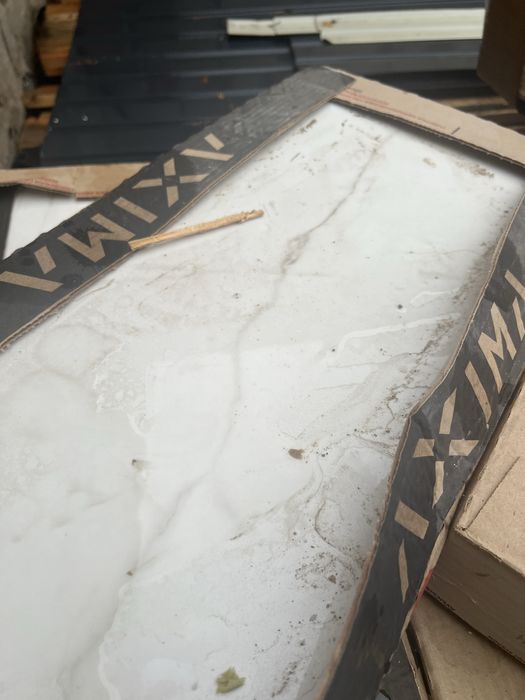 продам керамогранит AXIMA