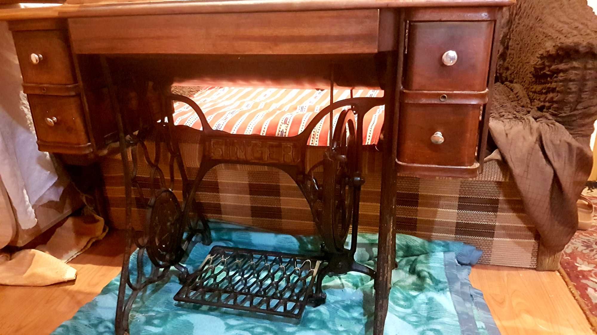 Mașină de cusut SINGER | model 15K | seria F 47790 | fabricată în 1910