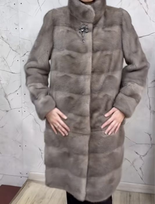 Шуба норка  продается звоните носила только один раз пишите в ватсап и