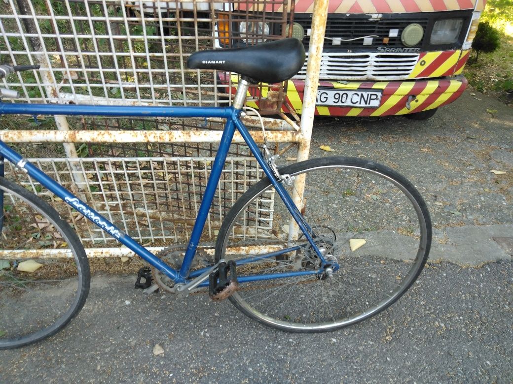 Bicicleta cursiera Favorit originala