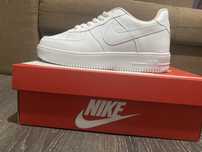 Vand adidasi Nike Air Force 1
