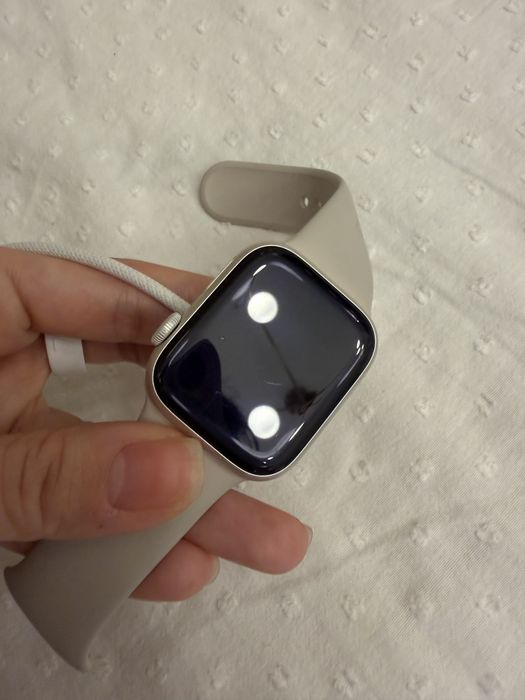 iWatch 9 41 mm бежов