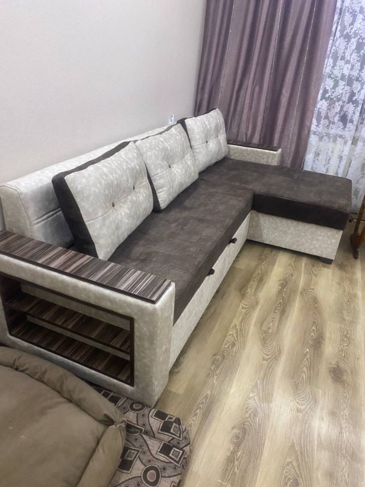 Продам диван уголок раздвижной