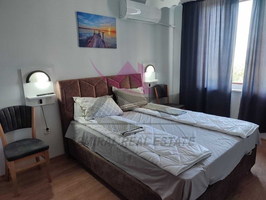 Дава се под наем Тристаен апартамент в Варна, Център - 80 кв.м за 700 € - Снимка #2