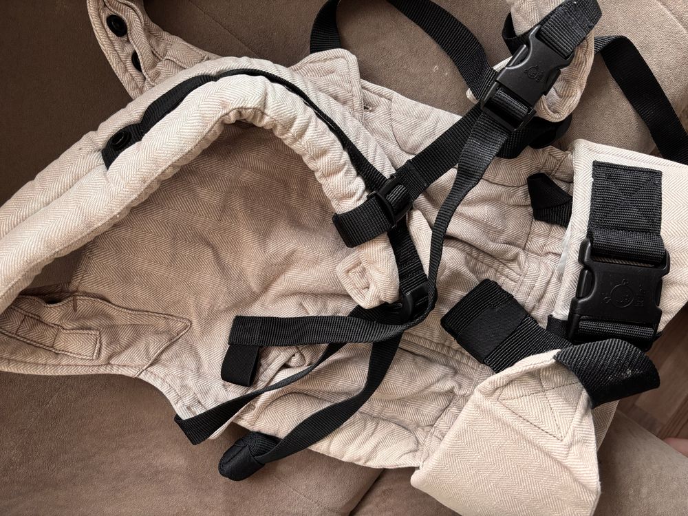 Ленена Раница за бебеносене Tula explore baby carrier