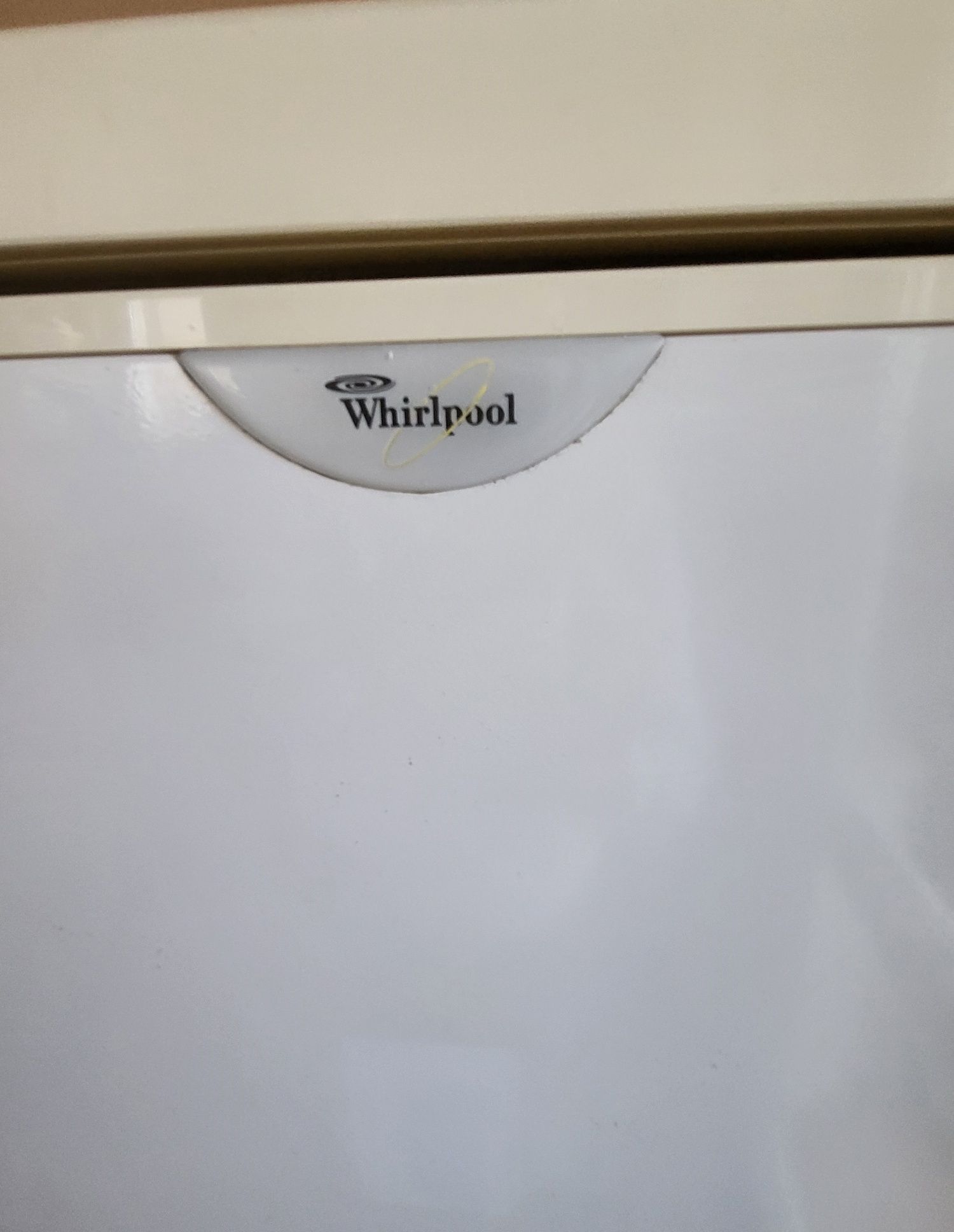 Хладилник Whirlpool