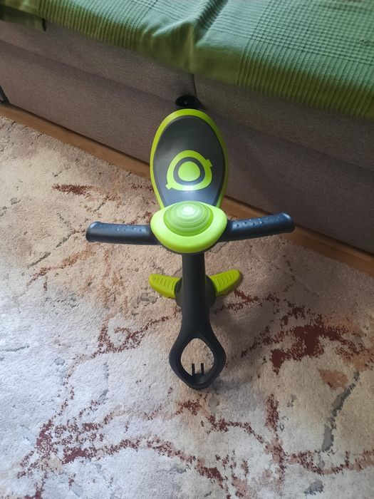 Тротинетка Globber 3 в 1.


Тротинетката успява да съчетае в себе си 3