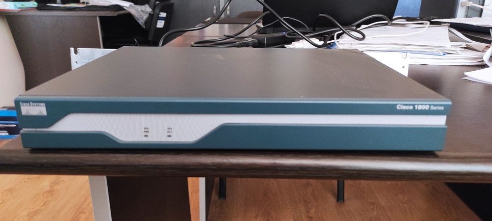 Router CISCO1841, Modular Router w/2xFE, 2 WAN slots