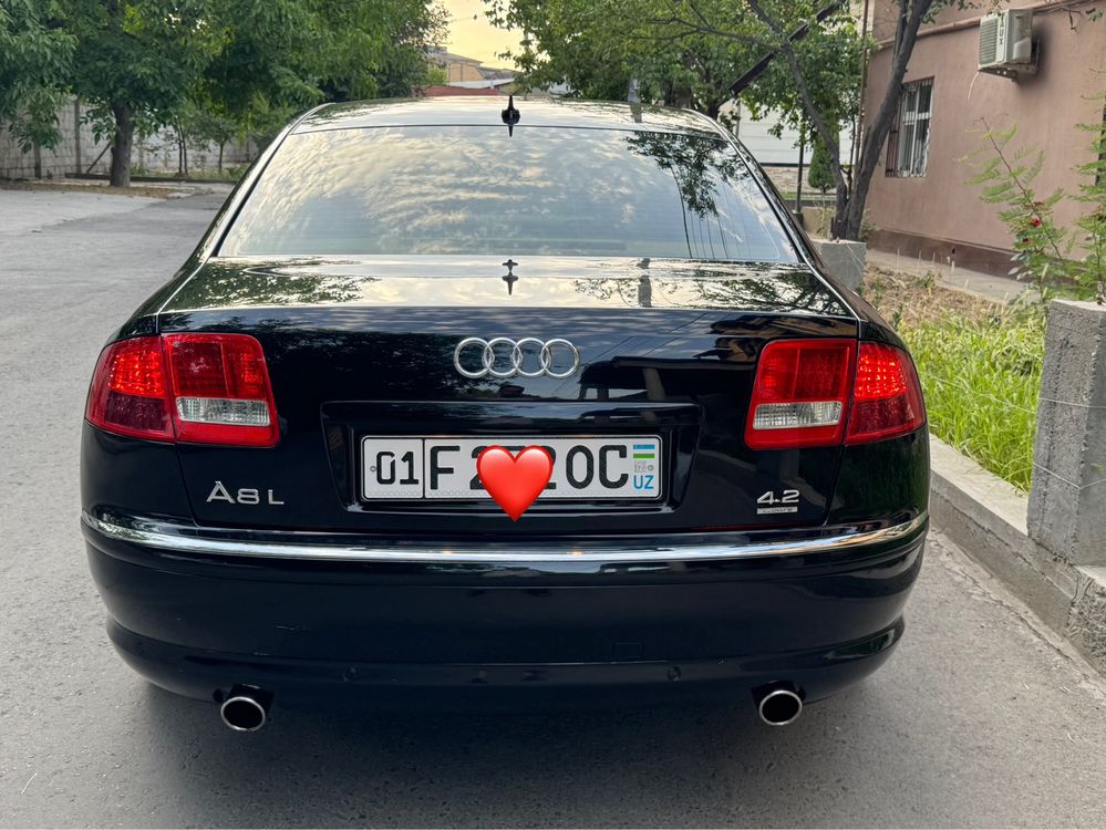 Audi A8L 3.2 FSI quatro