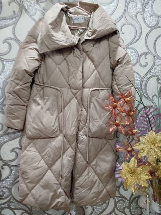 Женская куртка…….