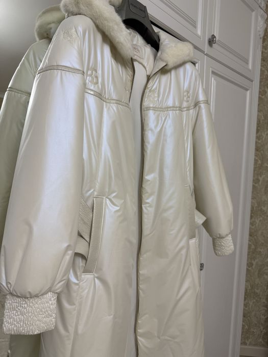 Продам абсолютно новую  зимнюю куртку
