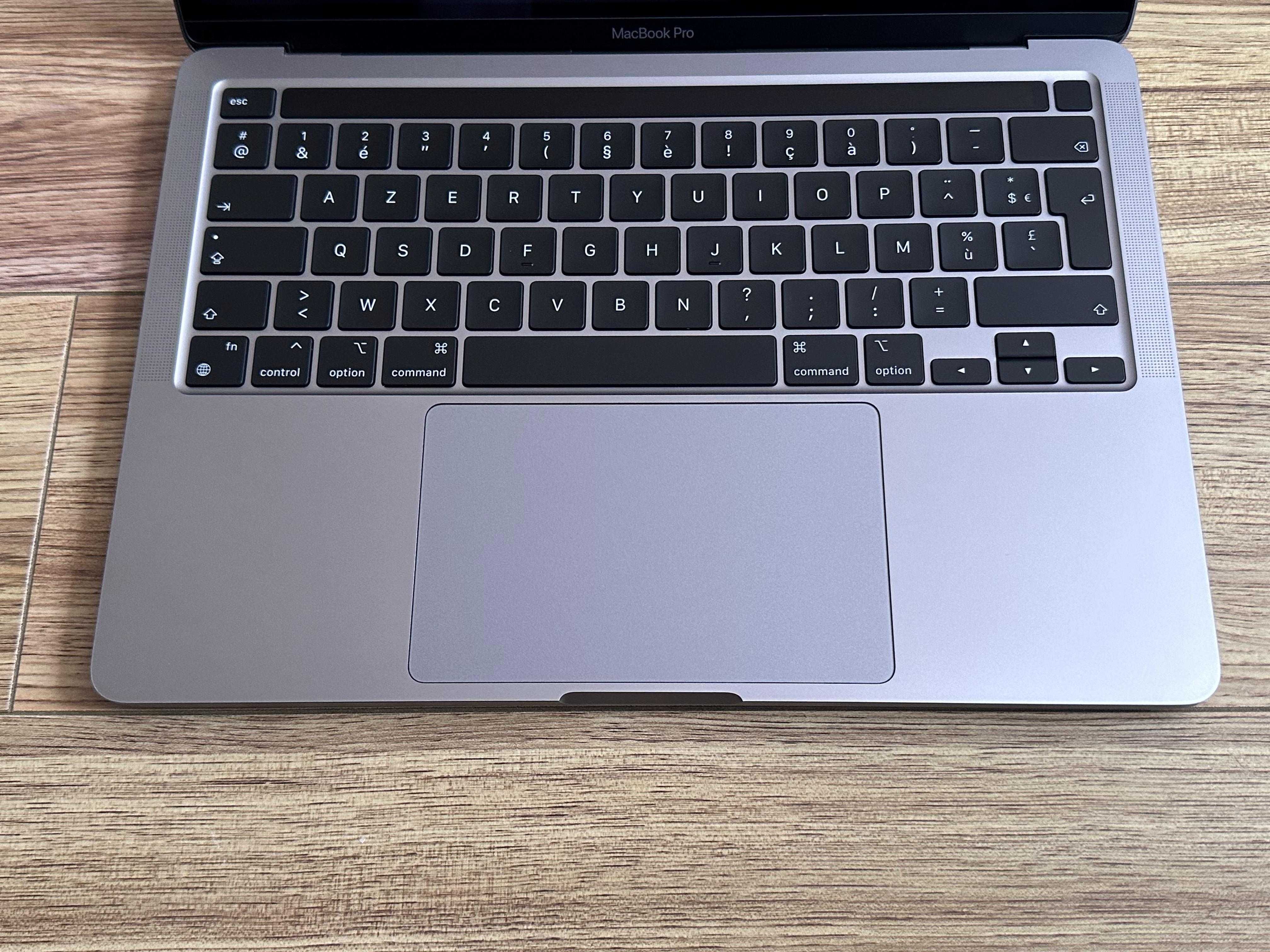 MacBook Pro 13 M1`8 Cpu/8 Gpu/На Части