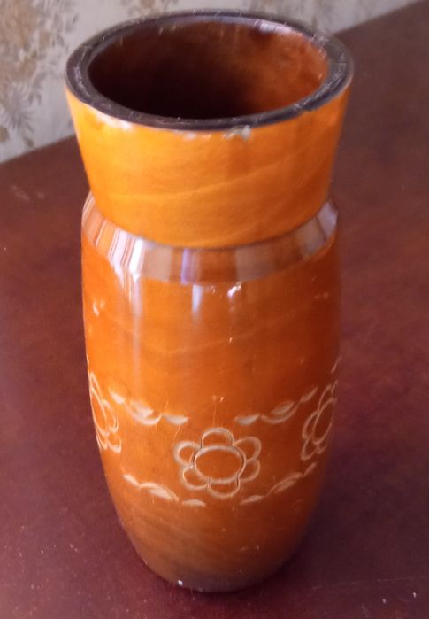 Деревянная винтажная ваза ручной работы