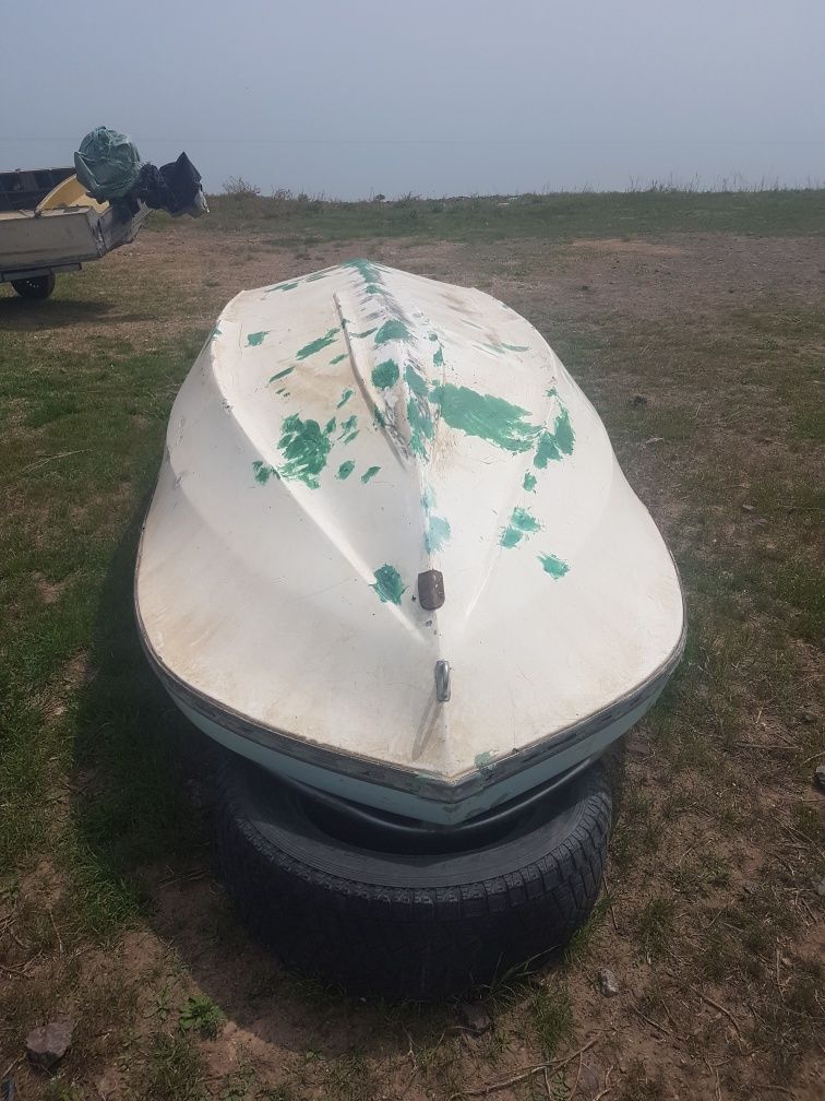 Лодка пластик севен риверс