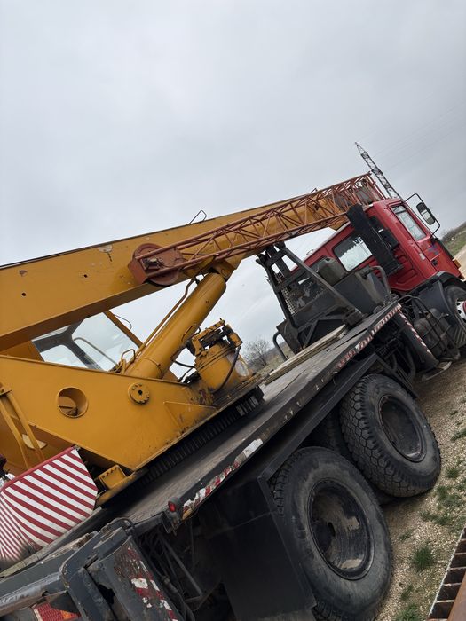 Scania 420 an 2007 pret 5000 euro si Automacara Hydrom 18 tone,