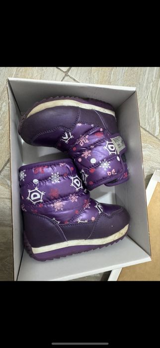Зимняя обувь на девочку 24 размера