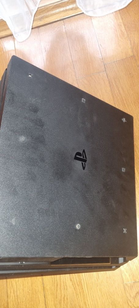 PlayStation 4 pro 1tb