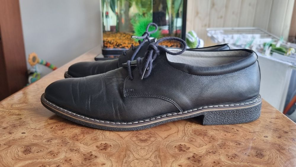 Pantofi de piele naturala