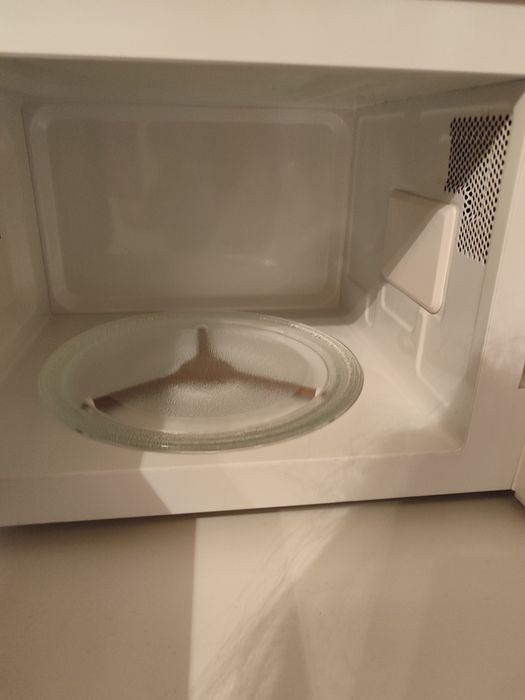 Продам Микроволновку В Отличном состоянии