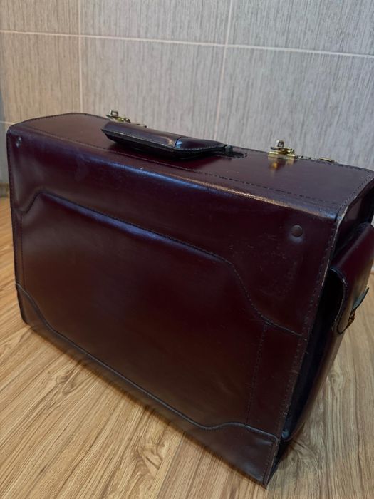 Valiza piele vintage