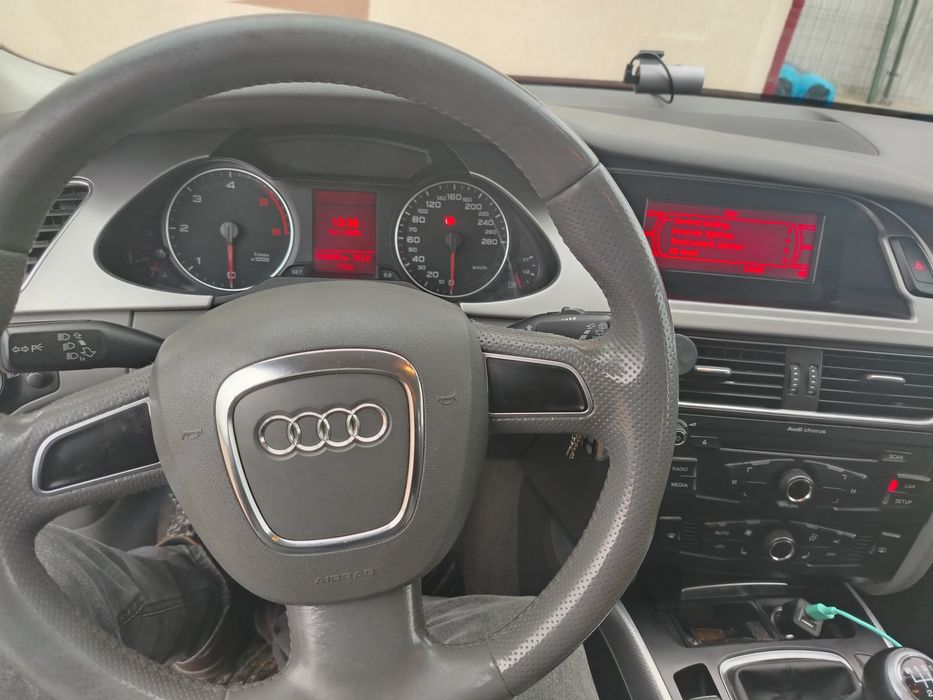 AUDI A4 B8 2.0 TDI