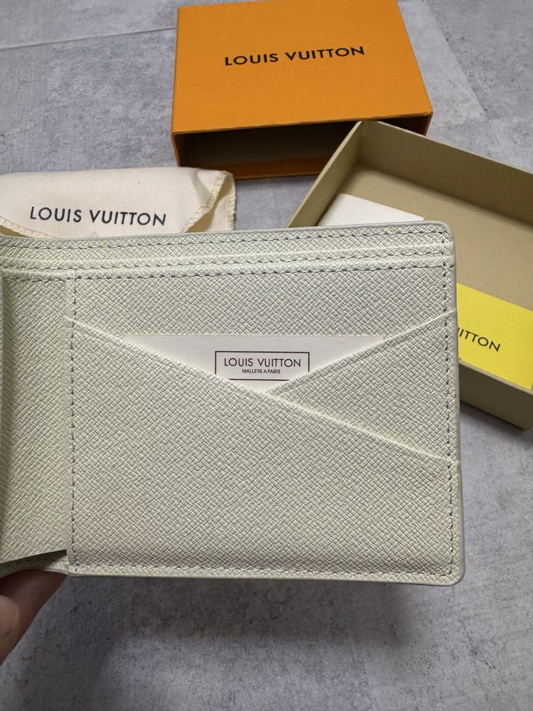 !Промоция! Louis Vuitton Портмоне