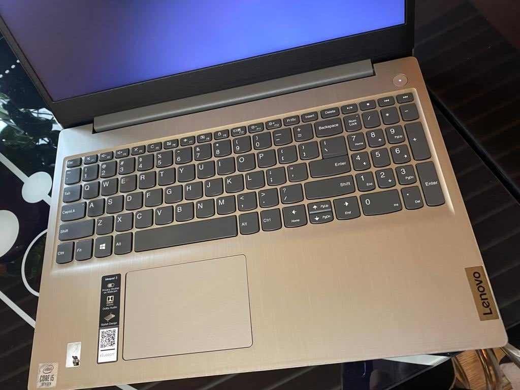 Laptop Lenovo i5