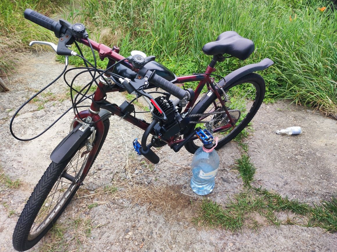 Bicicleta cu motor