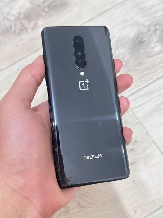 One plus 8 128/8