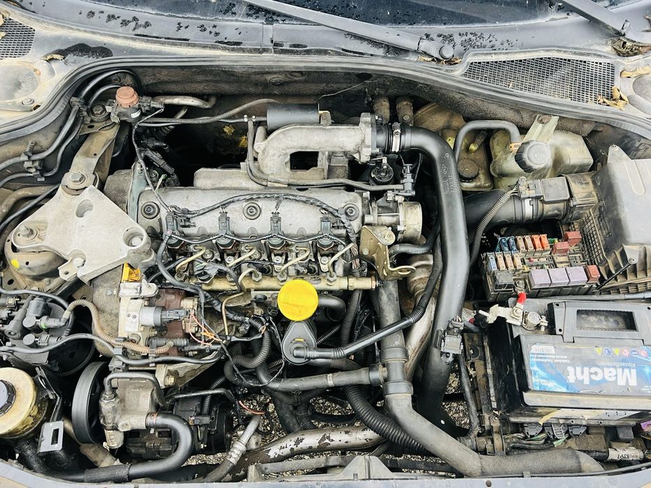 Piese Auto Renault LAGUNA II BK, An 2002