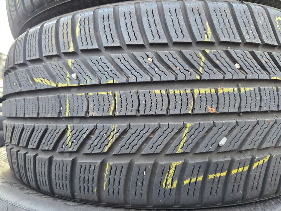 2бр Зимни гуми 235 40 19 - Continental