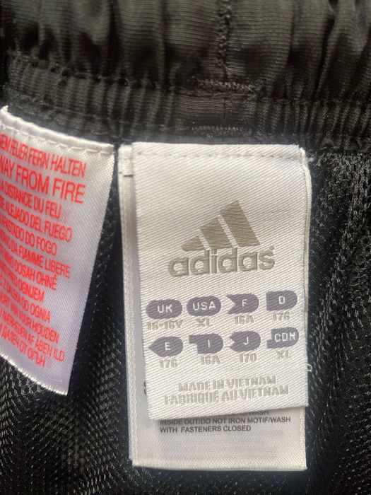 Долница тип ветровка adidas x Real Madrid