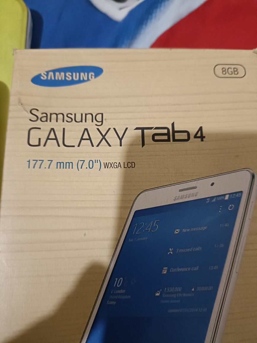 Vând tableta Samsung Galaxy TAB 4 t-235.