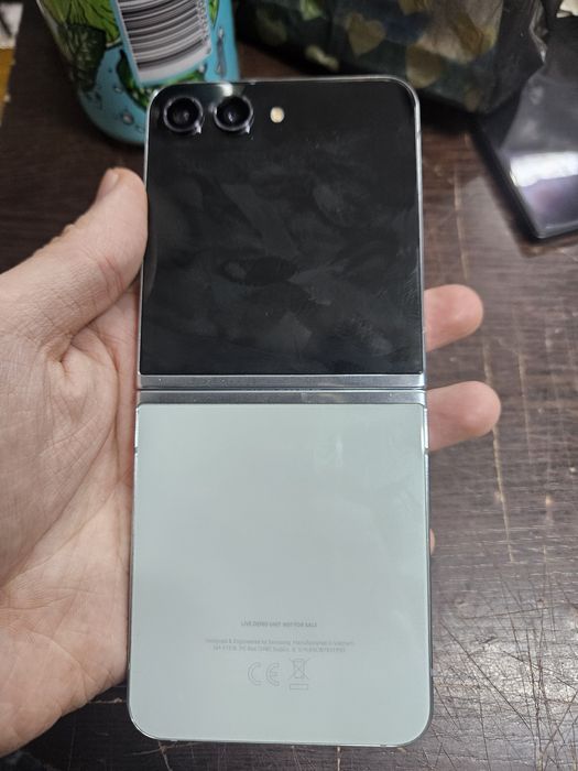 Продам телефон Flip 5 512 Гб