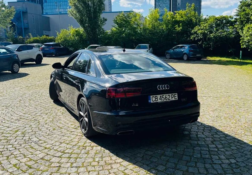 Продава Audi A6 3.0T Sline LED MATRIX
