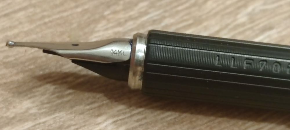 Stilou Aurora penita aur 14K