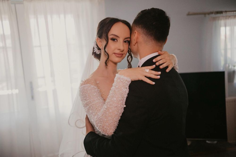 Vand Rochie de Mireasa