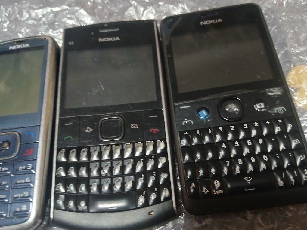 Assalom alekum Telefonlar sotiladi Original Nokia Xar xil model