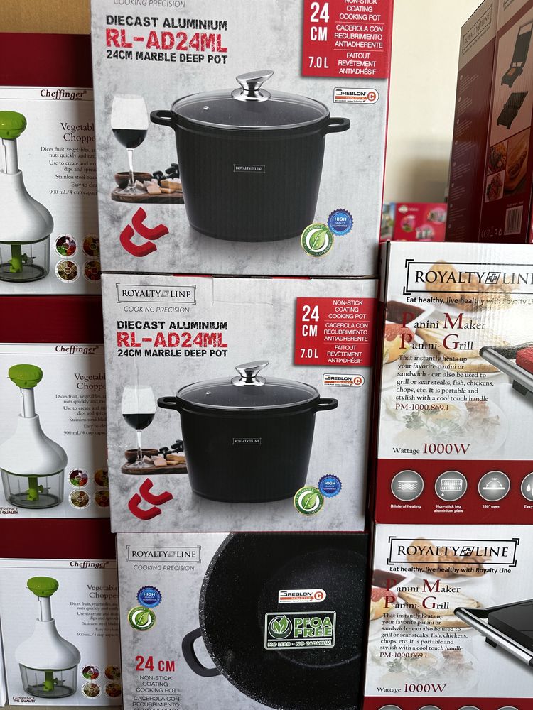 Vindem oale si diferite seturi de cutite si tacamuri