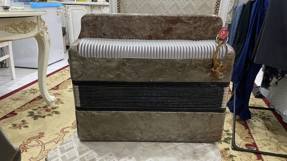 Продам баян, или амбен баш на баш