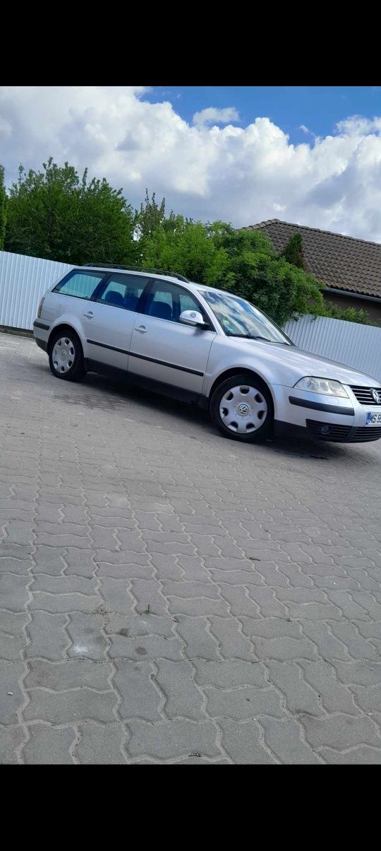 Vând Passat B5.5