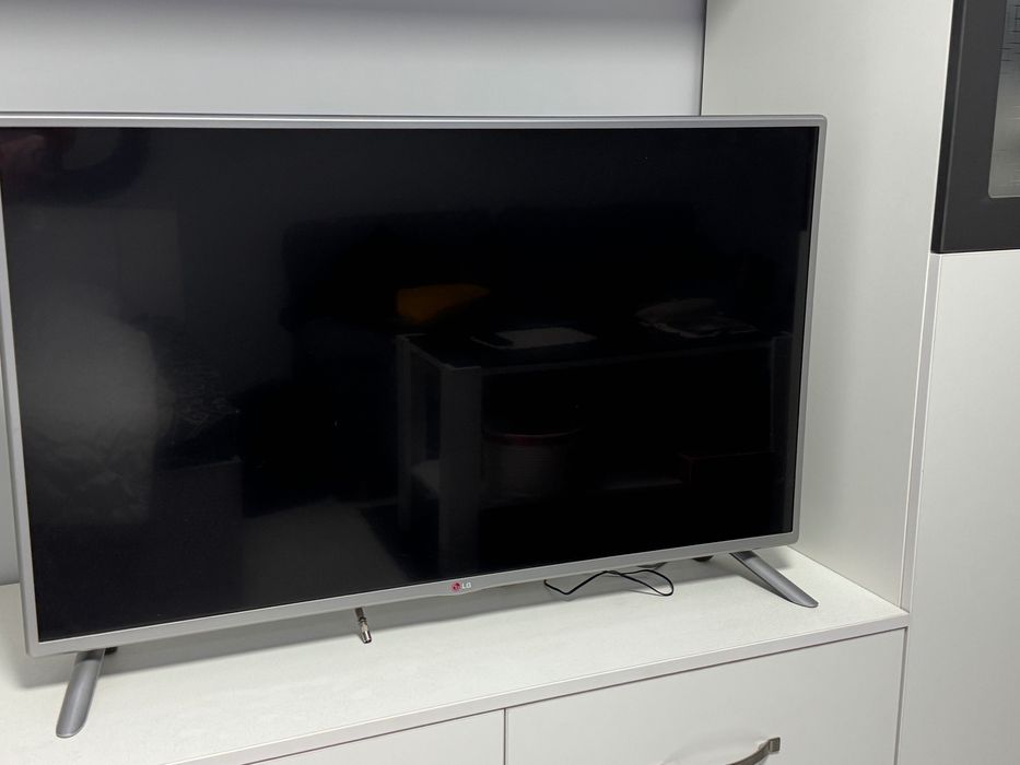 Телевизор LG отлично състояние