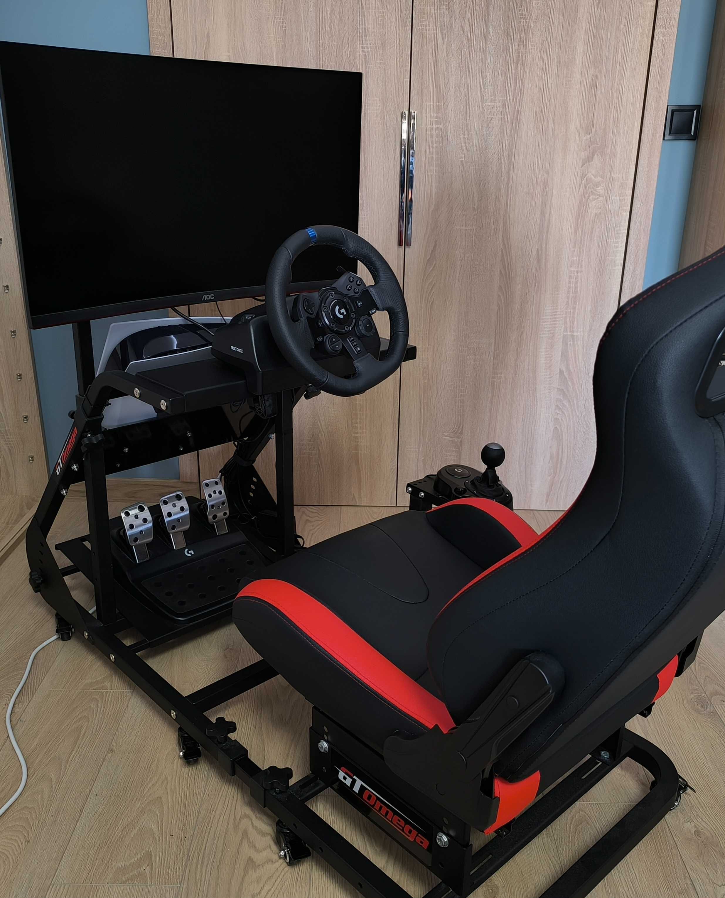 Cockpit Racing Simulator (Състезателен симулатор)
