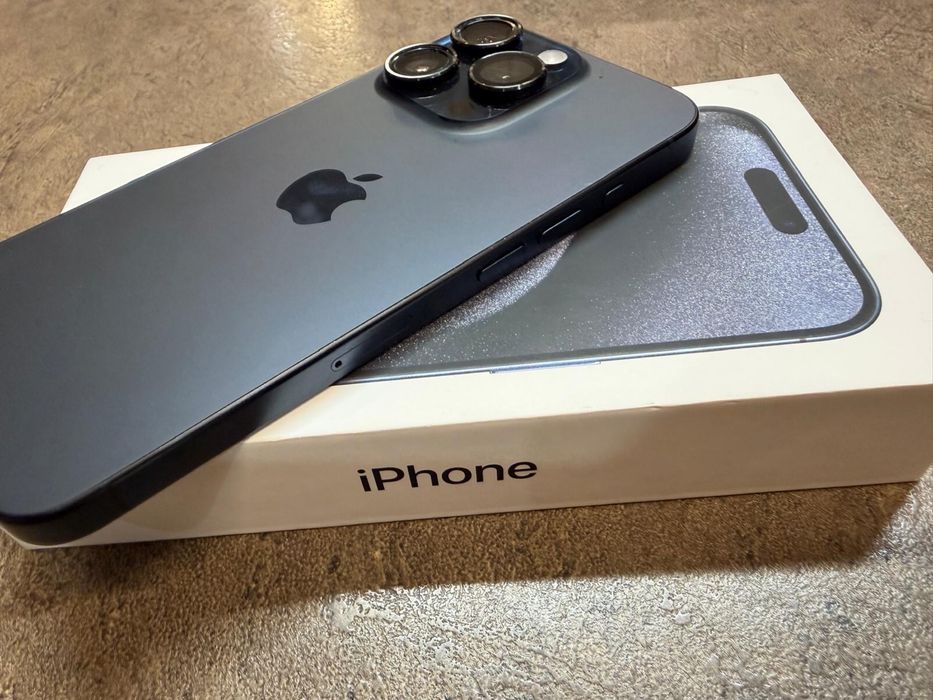 Vand Iphone 15 Pro 256 GB