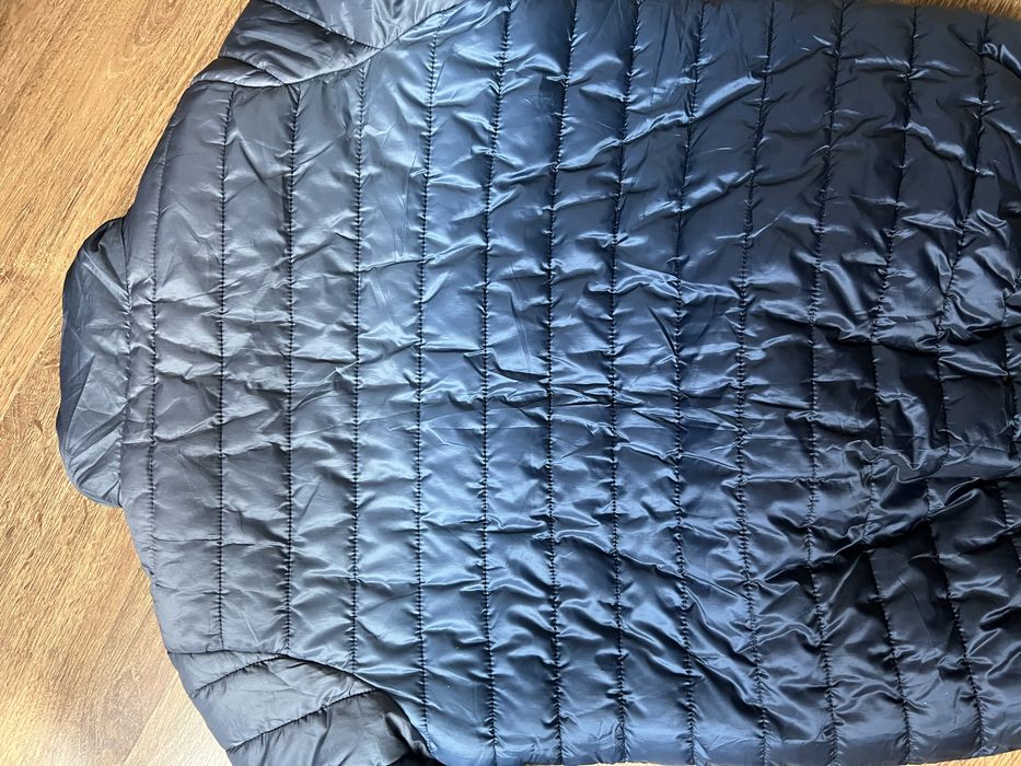 Преходно яке с преливащи цветове