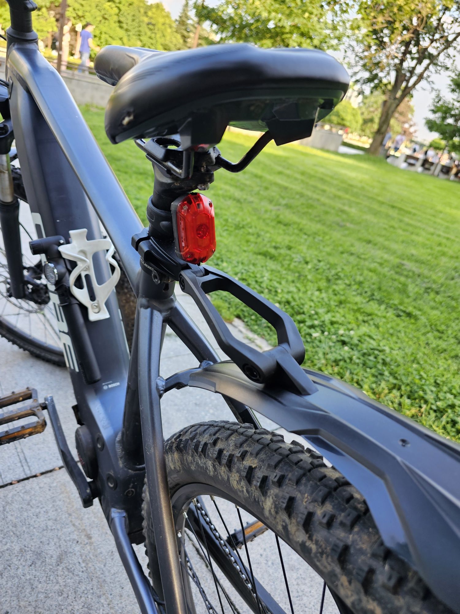 Cube 2021 електрическо колело e-bike