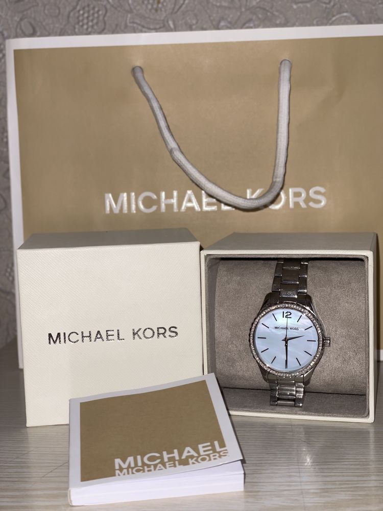 часы Michael Kors MK6847